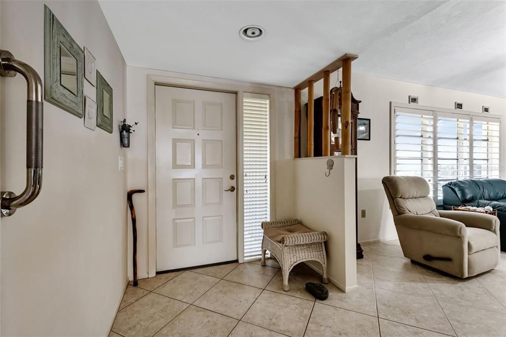 Active With Contract: $449,900 (2 beds, 2 baths, 1834 Square Feet)