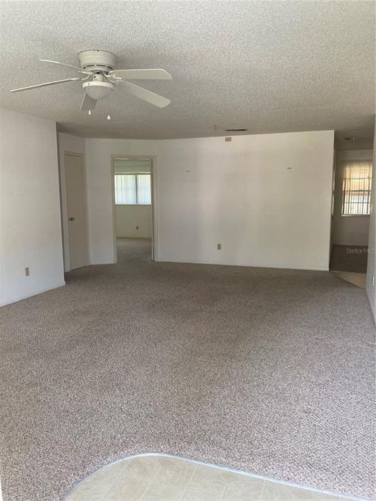 For Rent: $1,600 (2 beds, 2 baths, 1369 Square Feet)