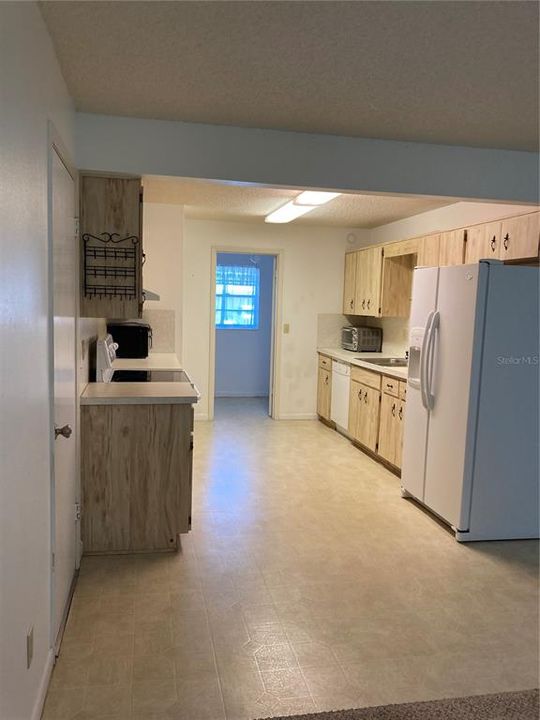 For Rent: $1,600 (2 beds, 2 baths, 1369 Square Feet)