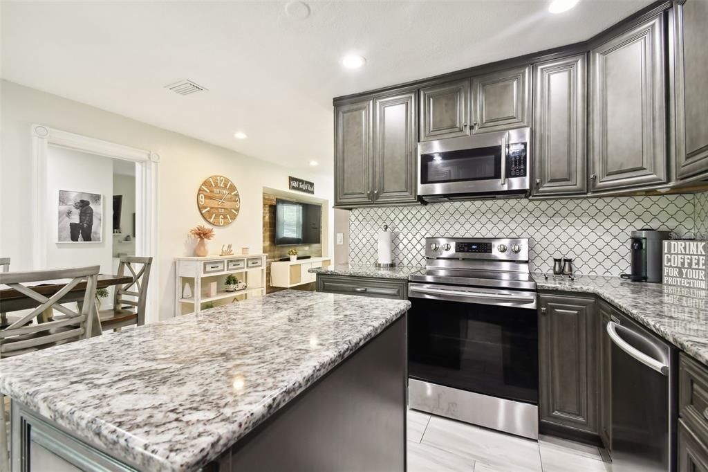 Active With Contract: $489,900 (4 beds, 2 baths, 1580 Square Feet)