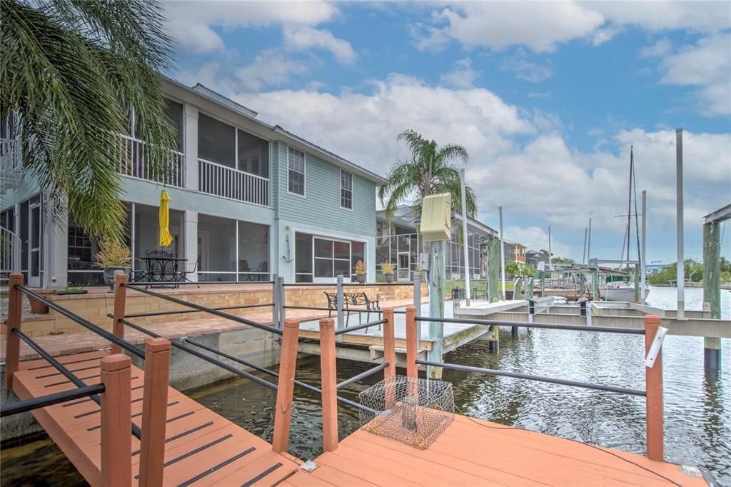 For Sale: $950,000 (4 beds, 2 baths, 2926 Square Feet)