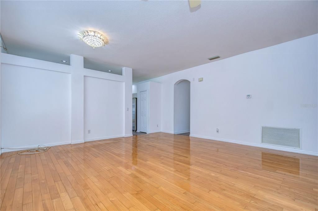 living room and dinning room combo