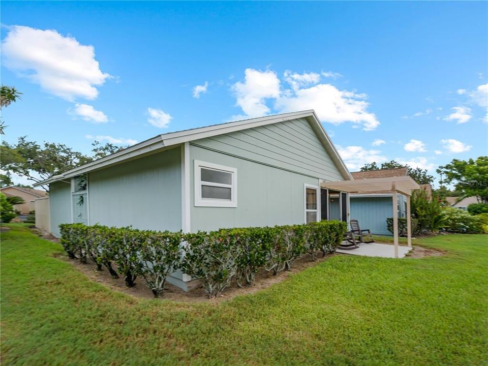 For Sale: $340,000 (3 beds, 2 baths, 1133 Square Feet)