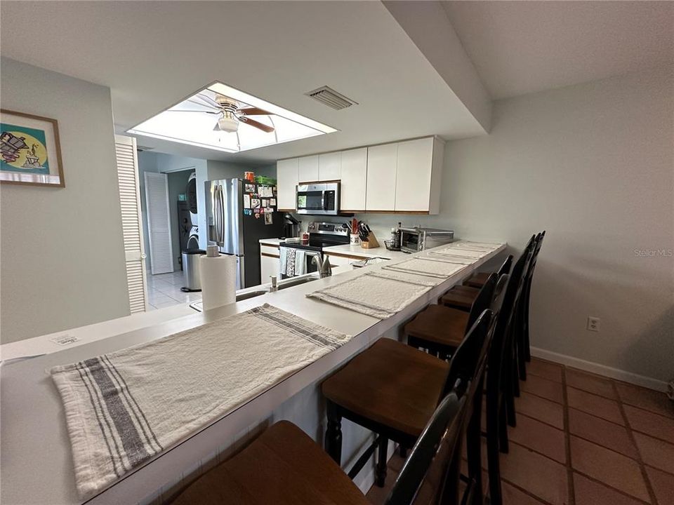 For Rent: $2,100 (2 beds, 2 baths, 1197 Square Feet)