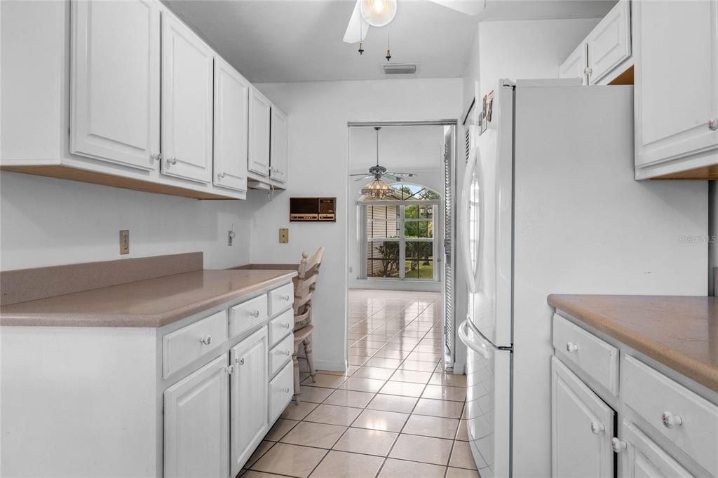 Active With Contract: $499,900 (4 beds, 2 baths, 2772 Square Feet)