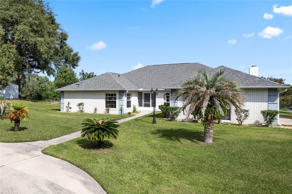 Active With Contract: $499,900 (4 beds, 2 baths, 2772 Square Feet)