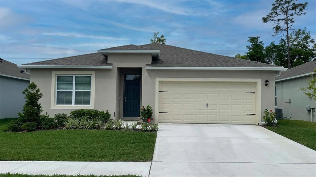 Active With Contract: $349,499 (4 beds, 2 baths, 1828 Square Feet)