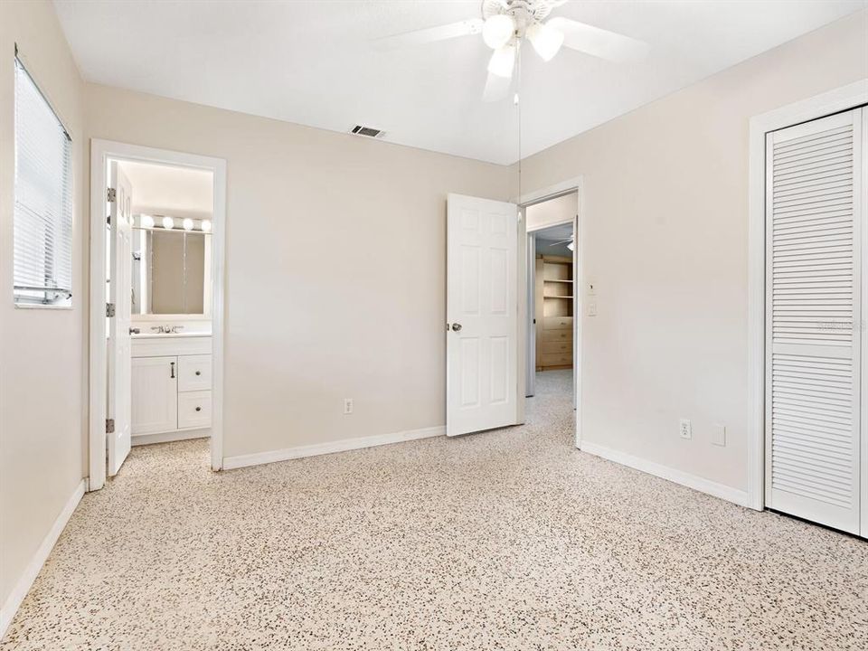 For Sale: $379,900 (3 beds, 2 baths, 1428 Square Feet)