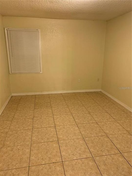 For Sale: $81,000 (1 beds, 1 baths, 780 Square Feet)