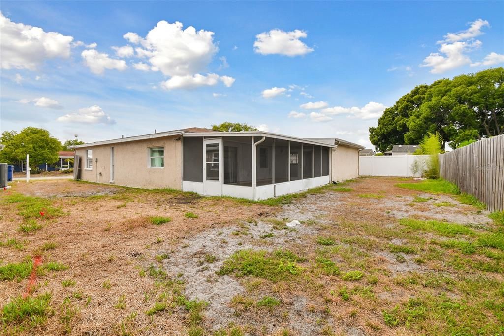 For Sale: $265,000 (3 beds, 2 baths, 1709 Square Feet)