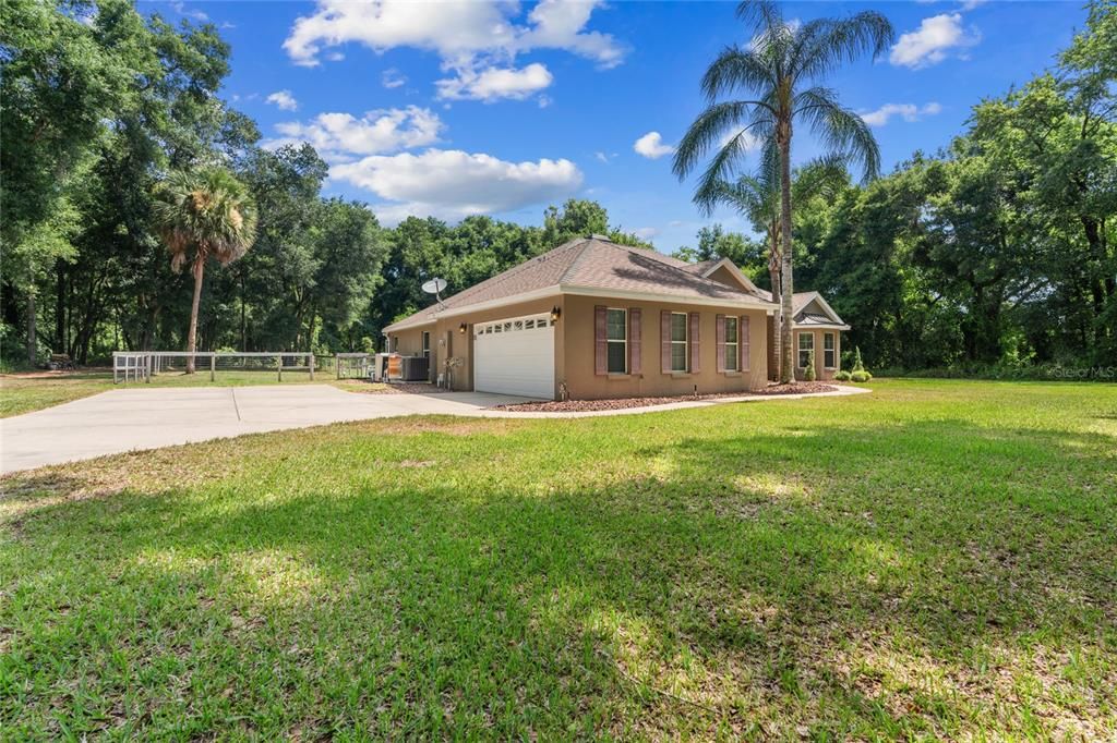 Active With Contract: $609,000 (3 beds, 2 baths, 2127 Square Feet)