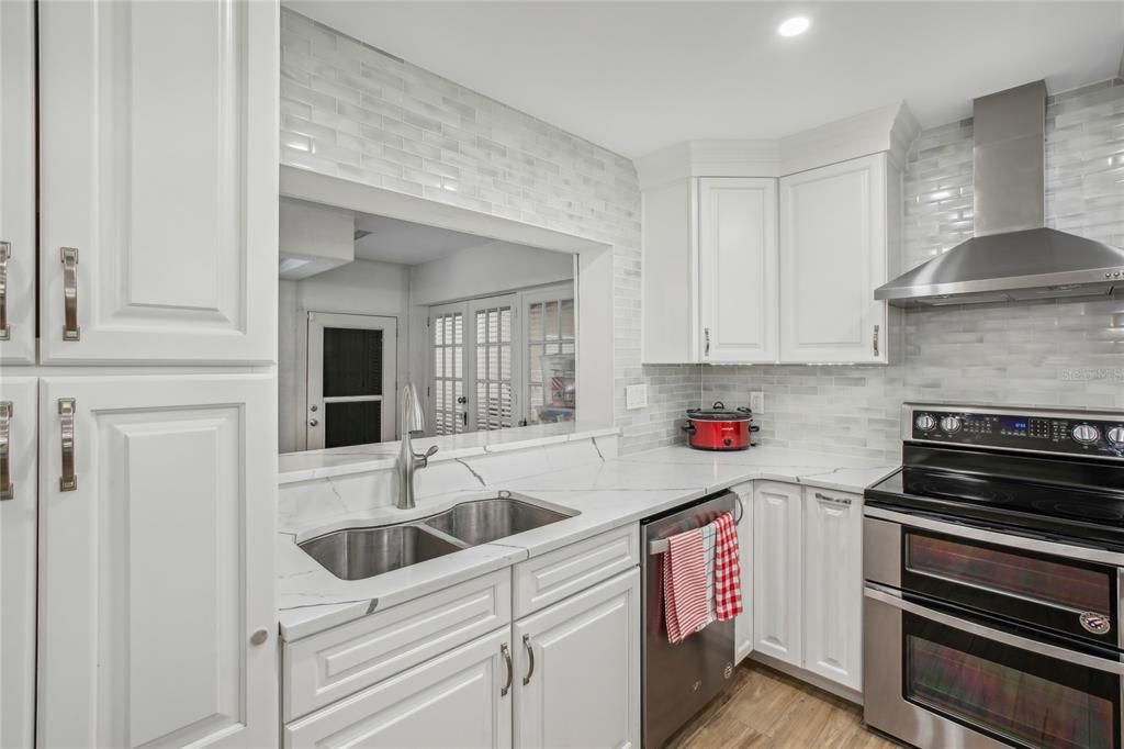 BEAUTIFULLY RENOVATED KITCHEN WITH ALOT OF STORAGE
