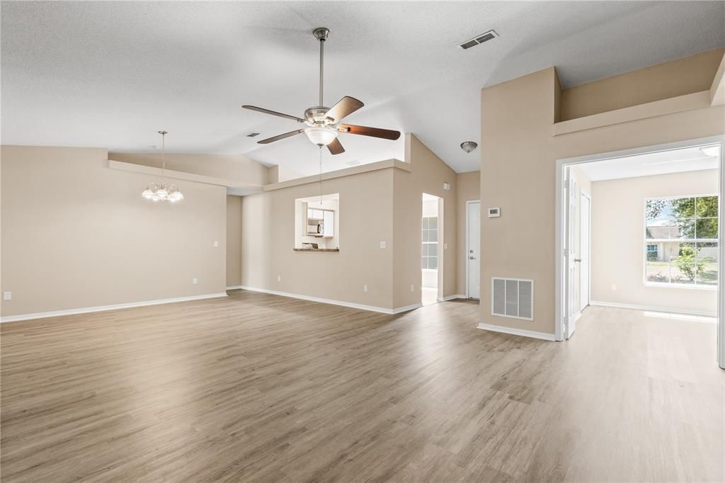 Active With Contract: $349,900 (4 beds, 2 baths, 1491 Square Feet)