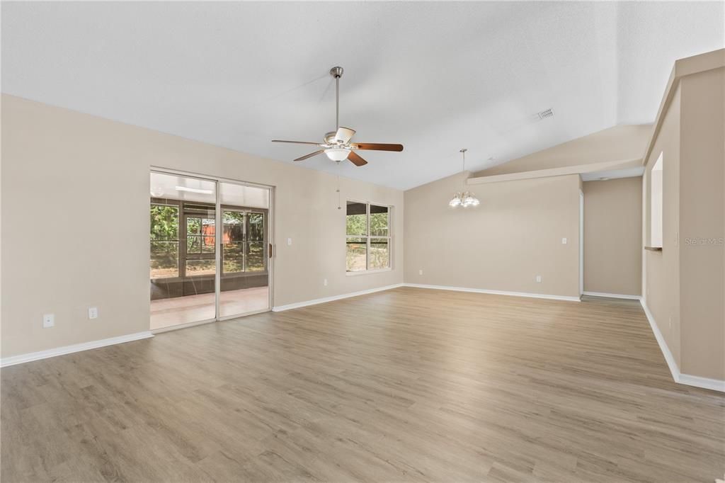 Active With Contract: $349,900 (4 beds, 2 baths, 1491 Square Feet)