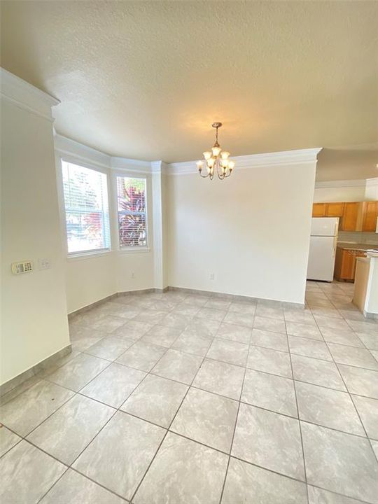 For Rent: $1,950 (3 beds, 2 baths, 1378 Square Feet)