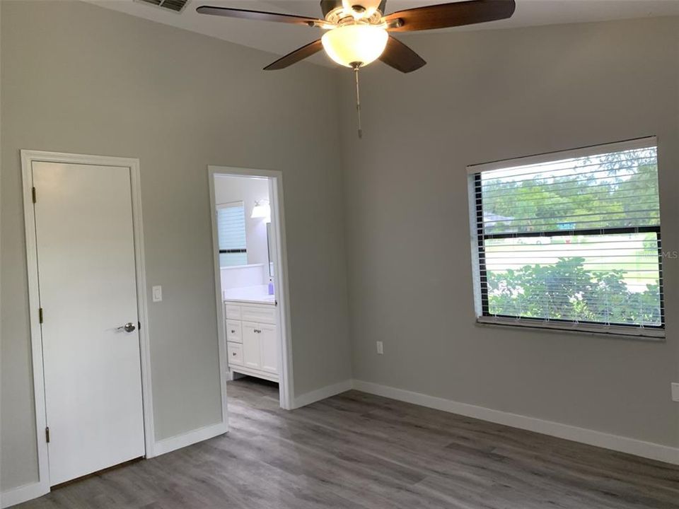 For Rent: $2,500 (3 beds, 2 baths, 1522 Square Feet)