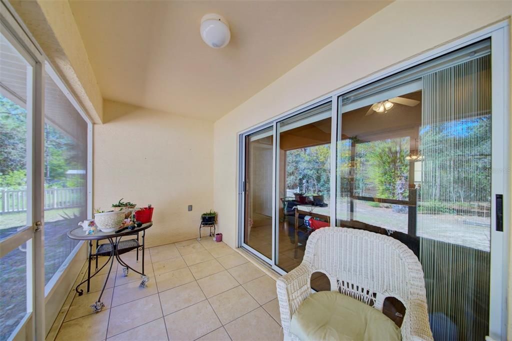 For Sale: $245,000 (3 beds, 2 baths, 1456 Square Feet)