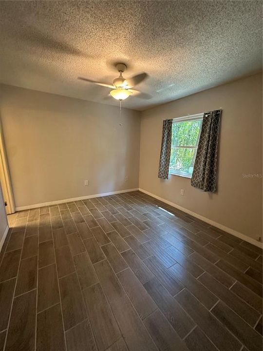 For Rent: $1,650 (2 beds, 2 baths, 900 Square Feet)