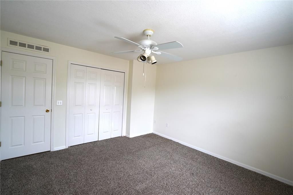 For Rent: $2,800 (4 beds, 2 baths, 2936 Square Feet)