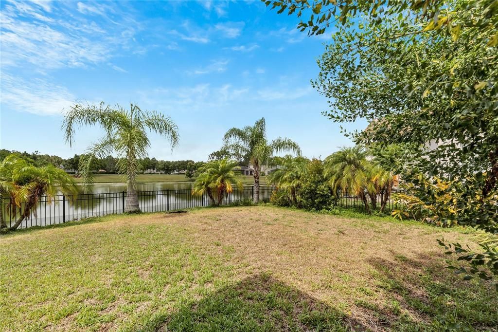 Active With Contract: $390,000 (3 beds, 2 baths, 1696 Square Feet)