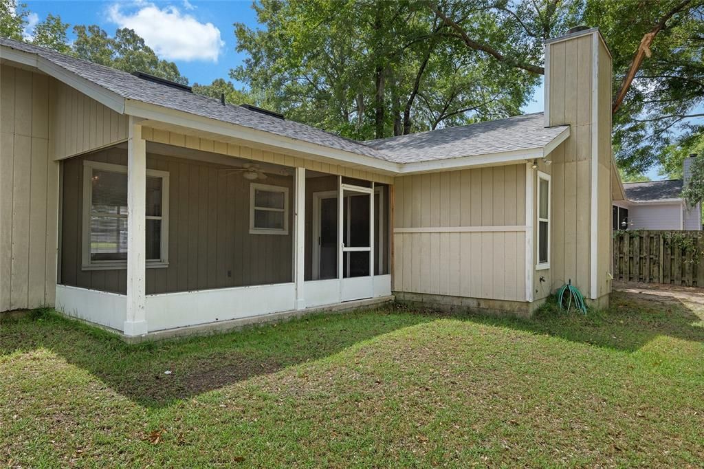 For Sale: $389,000 (3 beds, 2 baths, 1596 Square Feet)