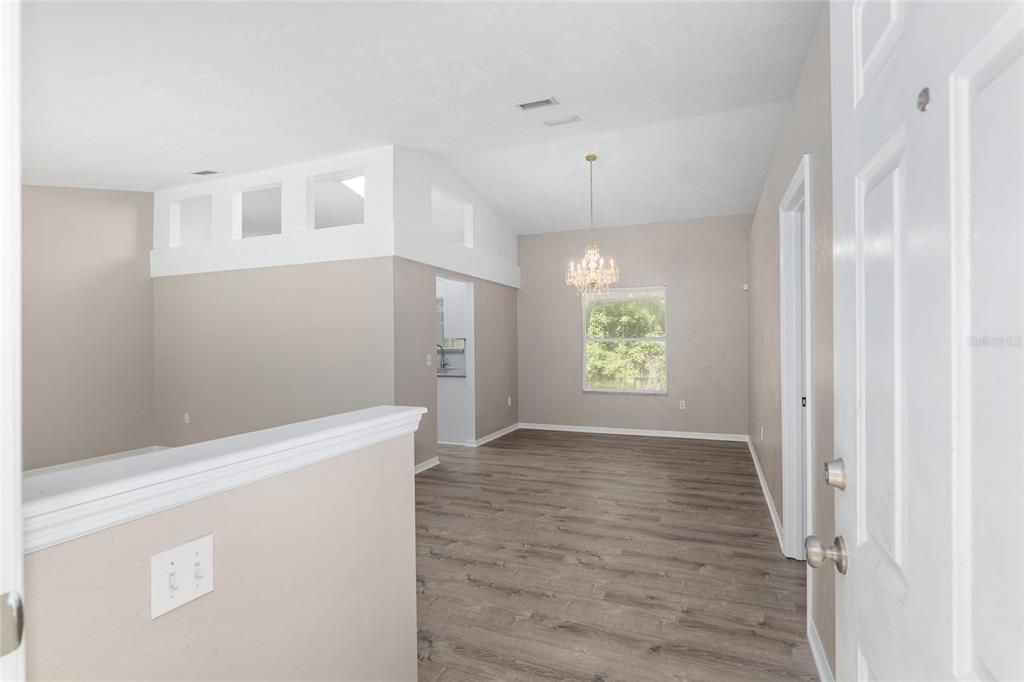 For Sale: $389,000 (3 beds, 2 baths, 1596 Square Feet)