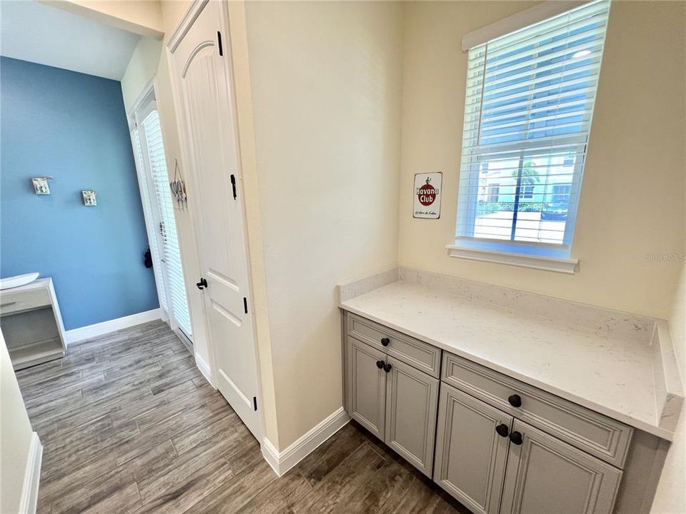 For Rent: $3,200 (2 beds, 2 baths, 1380 Square Feet)