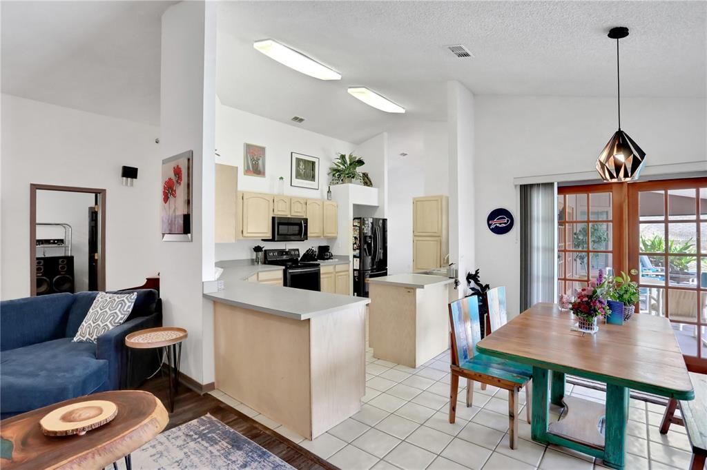 For Sale: $499,900 (4 beds, 2 baths, 3108 Square Feet)