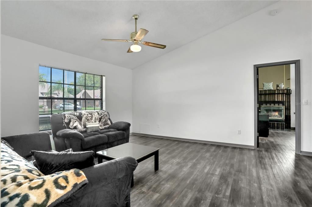 For Sale: $499,900 (4 beds, 2 baths, 3108 Square Feet)