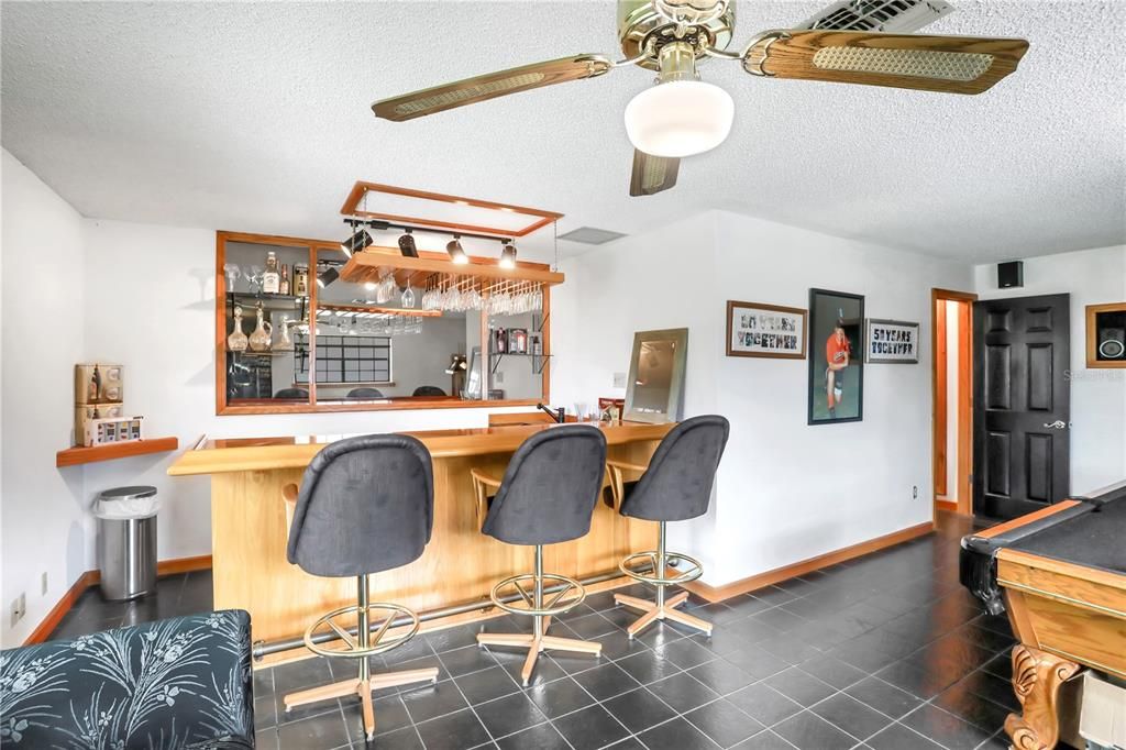 For Sale: $499,900 (4 beds, 2 baths, 3108 Square Feet)