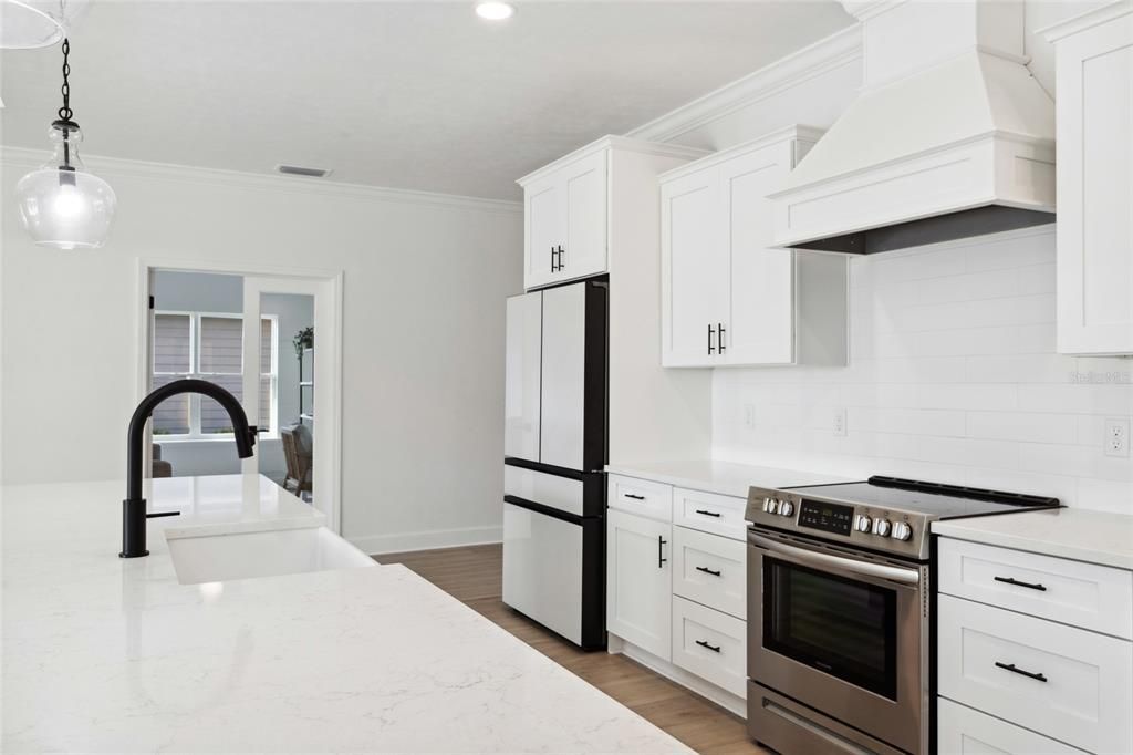 Active With Contract: $439,900 (3 beds, 2 baths, 1974 Square Feet)