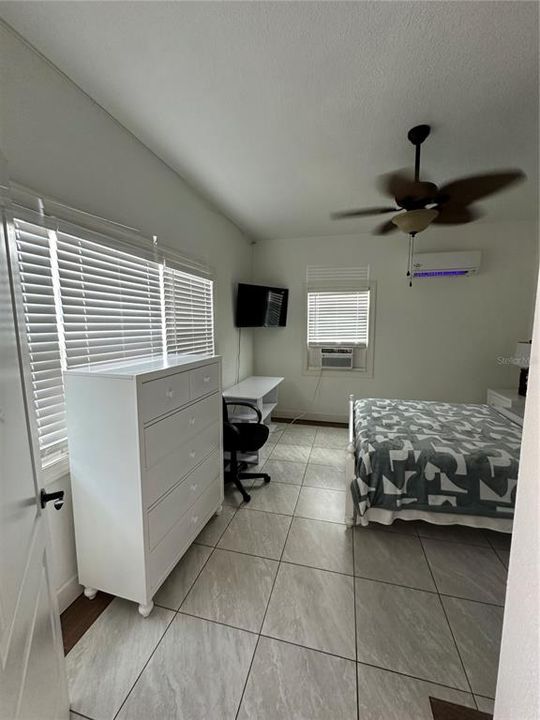 For Rent: $1,395 (1 beds, 1 baths, 858 Square Feet)
