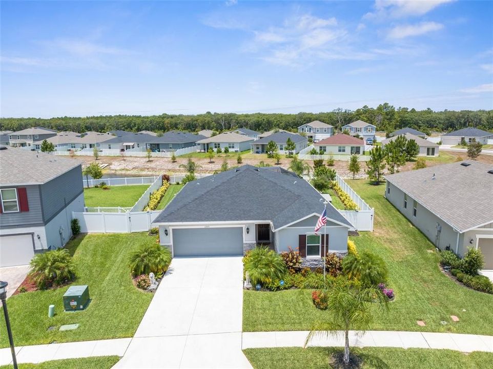 Active With Contract: $350,000 (3 beds, 2 baths, 1558 Square Feet)