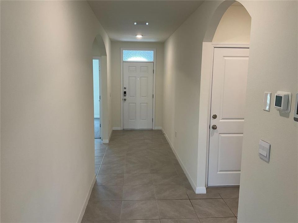 For Rent: $2,575 (3 beds, 2 baths, 1690 Square Feet)