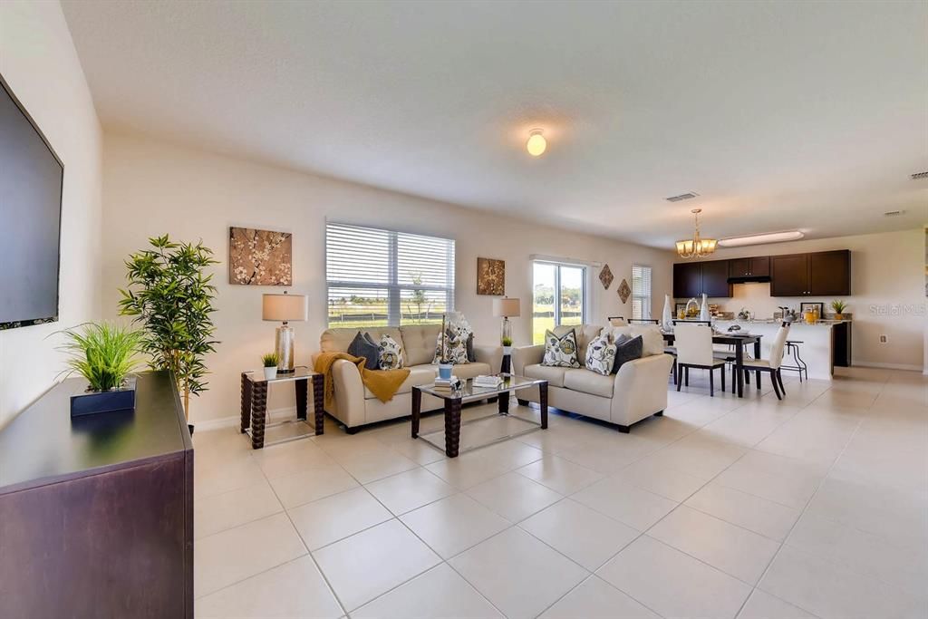 Active With Contract: $407,990 (4 beds, 2 baths, 2432 Square Feet)