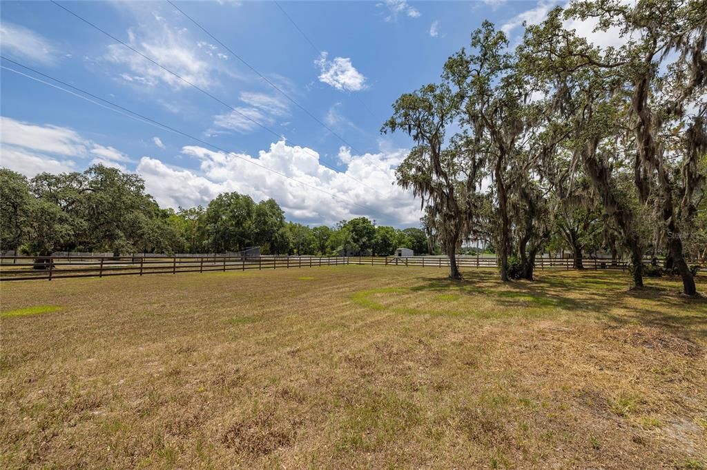 Active With Contract: $995,000 (4 beds, 3 baths, 2775 Square Feet)