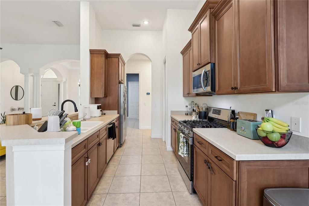 For Sale: $524,900 (3 beds, 2 baths, 1885 Square Feet)