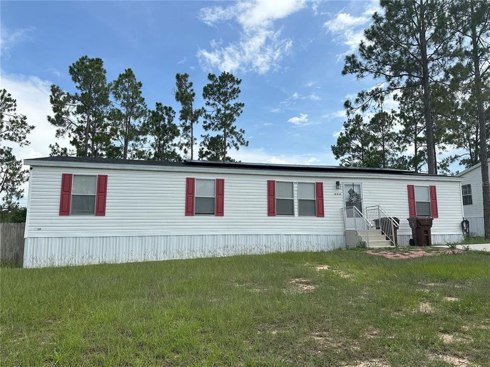 For Sale: $215,000 (3 beds, 2 baths, 1344 Square Feet)