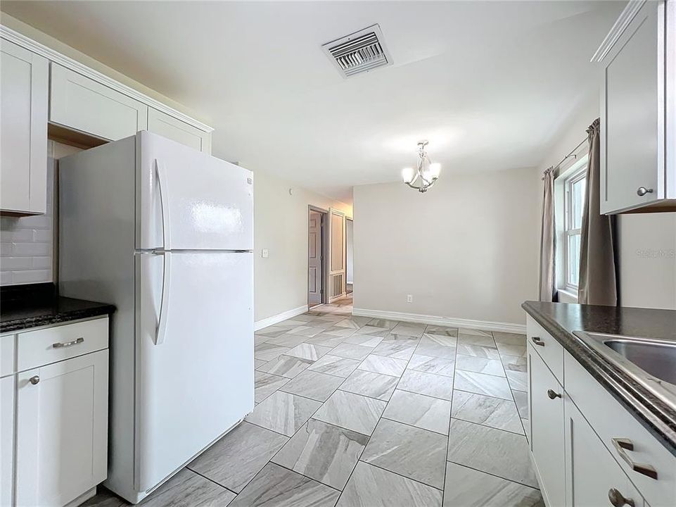 For Sale: $360,000 (3 beds, 1 baths, 1100 Square Feet)