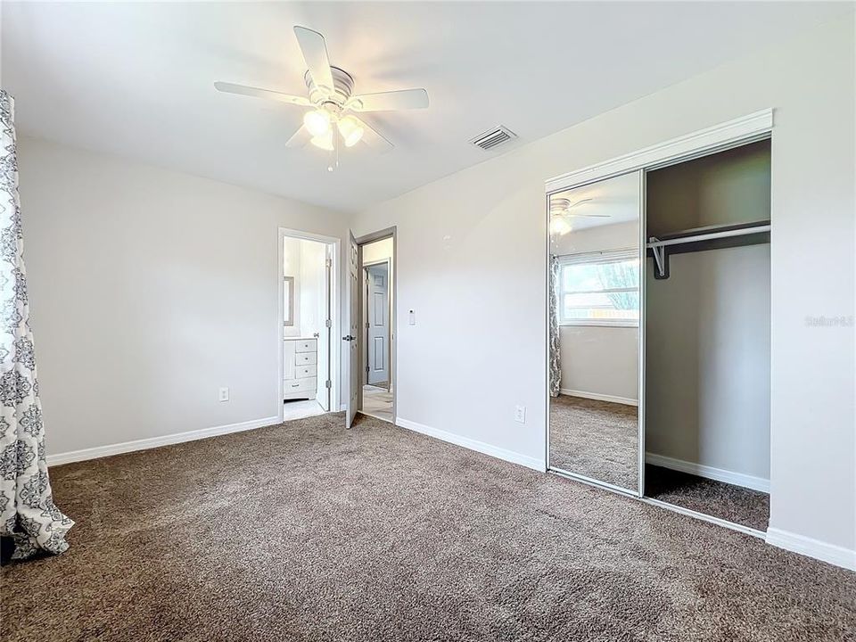 For Sale: $360,000 (3 beds, 1 baths, 1100 Square Feet)