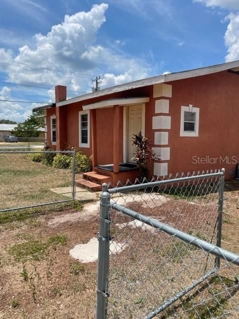 For Sale: $164,900 (2 beds, 2 baths, 1024 Square Feet)