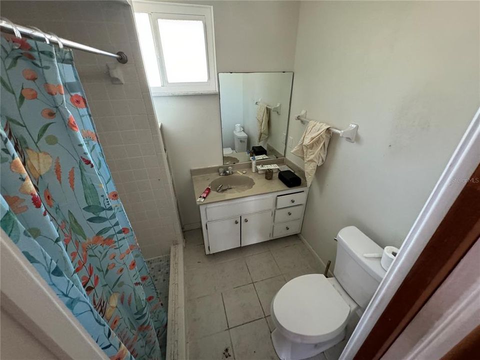 For Sale: $355,000 (2 beds, 2 baths, 1332 Square Feet)