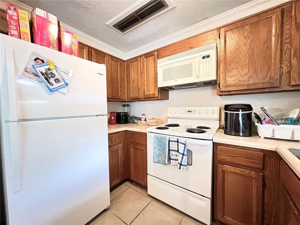 For Sale: $89,000 (2 beds, 2 baths, 1226 Square Feet)
