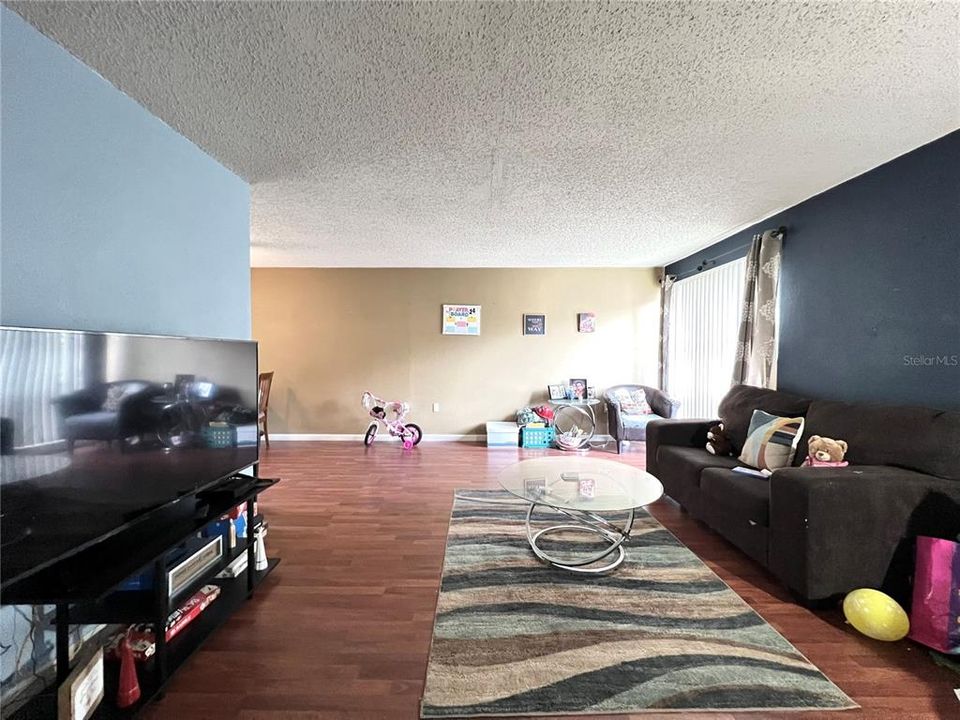 For Sale: $89,000 (2 beds, 2 baths, 1226 Square Feet)