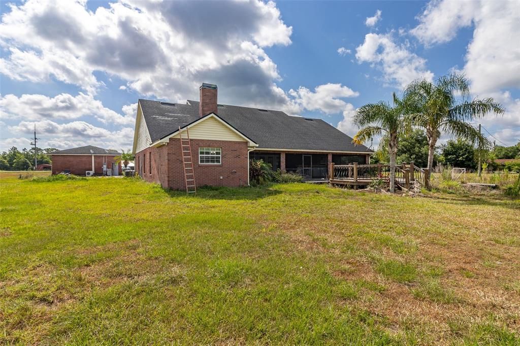 For Sale: $799,000 (4 beds, 2 baths, 2305 Square Feet)