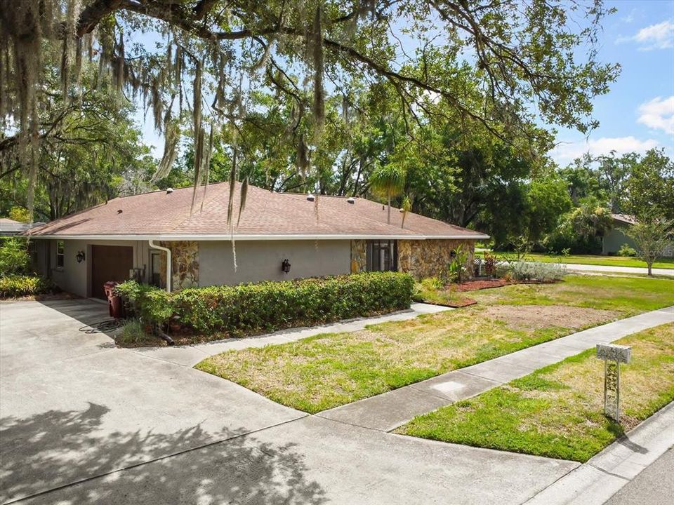 For Sale: $430,000 (3 beds, 2 baths, 2342 Square Feet)