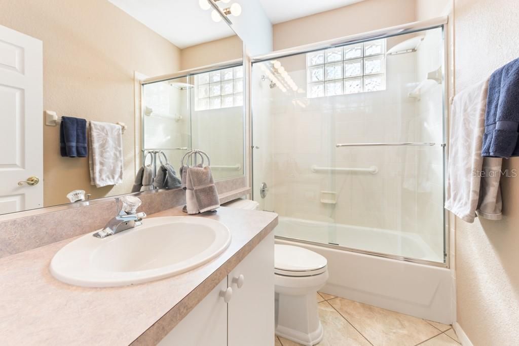 For Sale: $459,000 (2 beds, 2 baths, 1553 Square Feet)