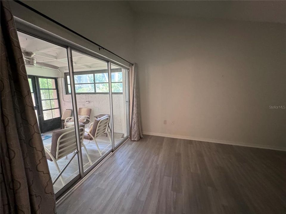 For Rent: $1,850 (2 beds, 2 baths, 1014 Square Feet)