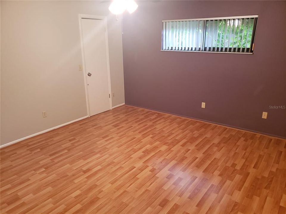 For Rent: $2,350 (3 beds, 2 baths, 1542 Square Feet)