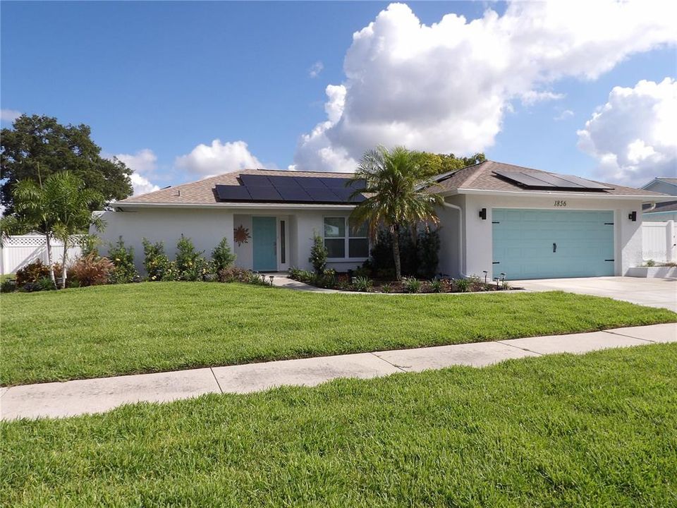 Active With Contract: $3,500 (3 beds, 2 baths, 1486 Square Feet)